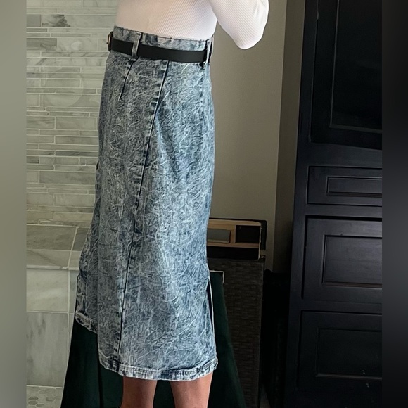 Vintage/Retro 80’s Acid Wash Denim MIDI Skirt - Picture 2 of 12